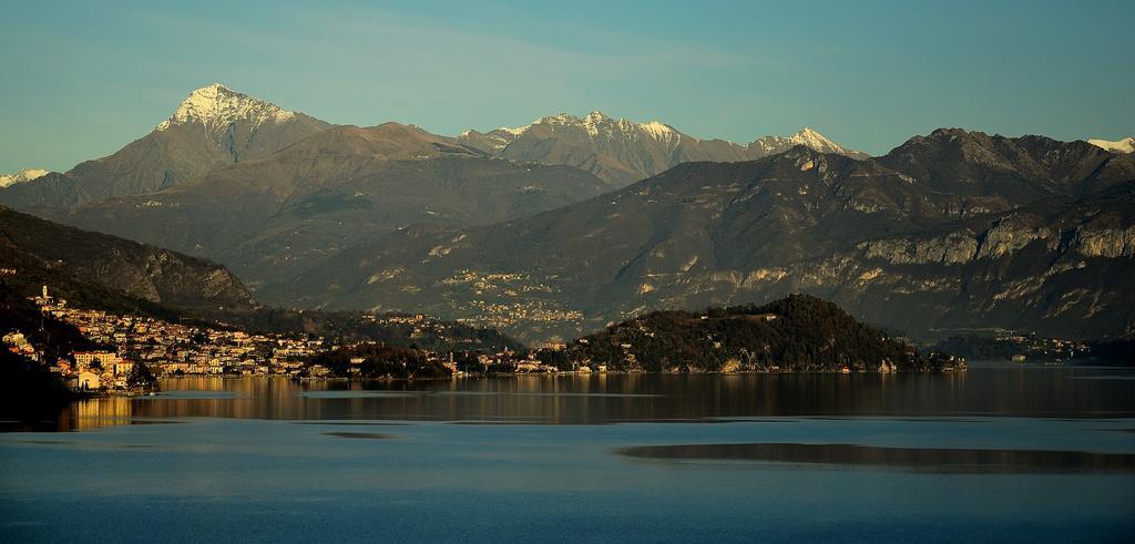 The Sweet Lake Nest Apartment Colonno Bagian luar foto